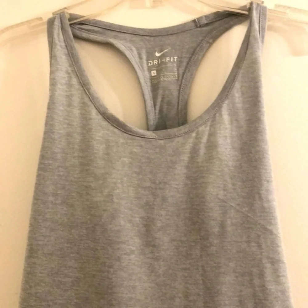 NEW Nike Gray Workout Athletic Racerback Tank size small